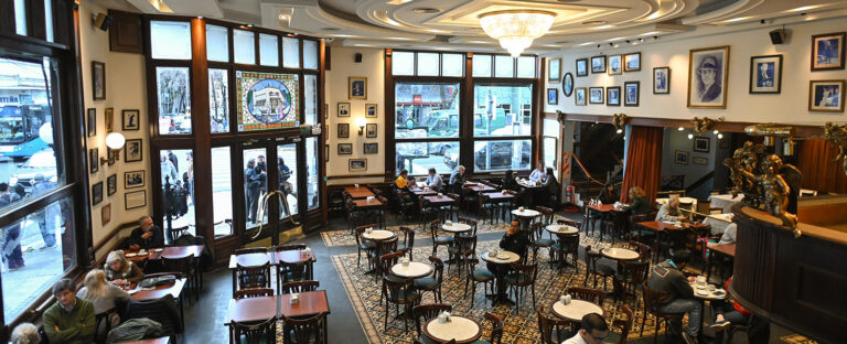 cafe-de-los-angelitos-salon-cafe1500x610