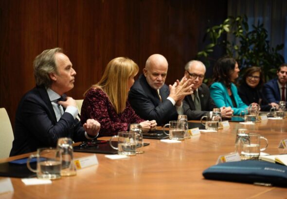 8f7898bd-56e0-4223-d9ba-fbe76ef16593